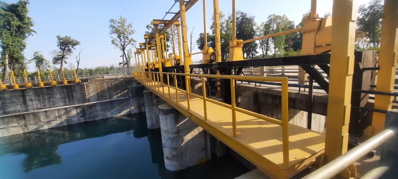 Steel gate infrastructure and walkway from the companies’ project portfolio